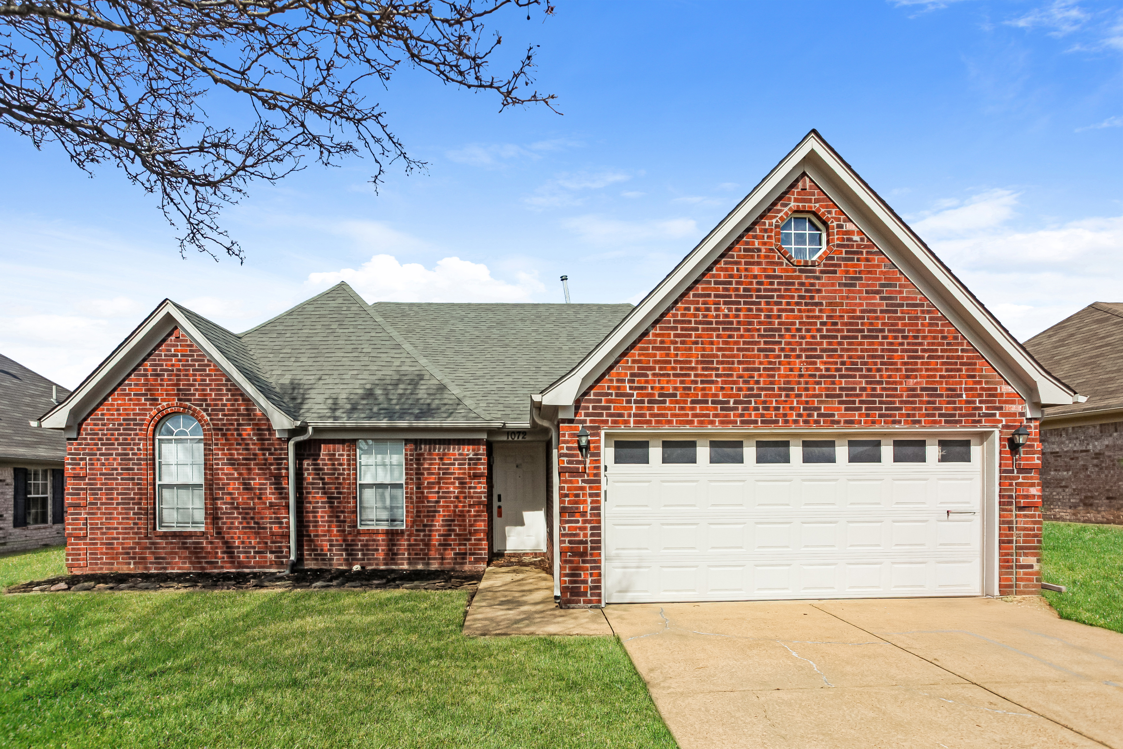 1072 Fredrick Dr SOUTHAVEN, MS 38671